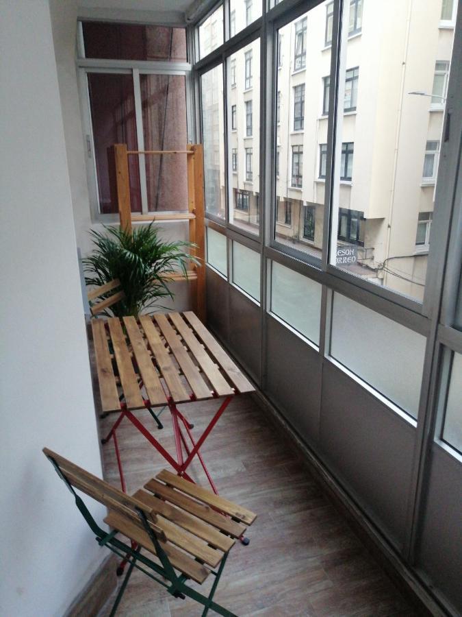 Апартаменты Apartamento Costa Riazor Coruna Ла-Корунья Экстерьер фото