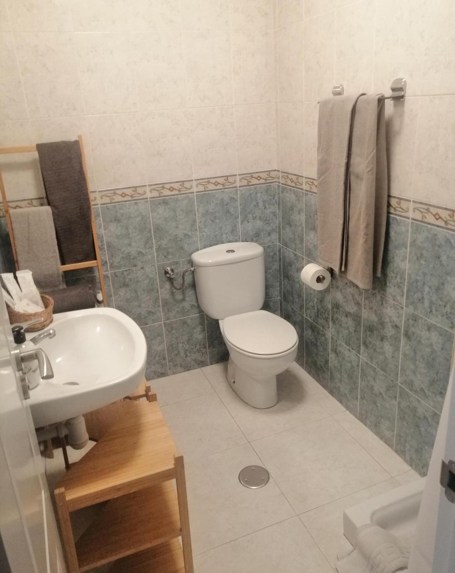 Апартаменты Apartamento Costa Riazor Coruna Ла-Корунья Экстерьер фото